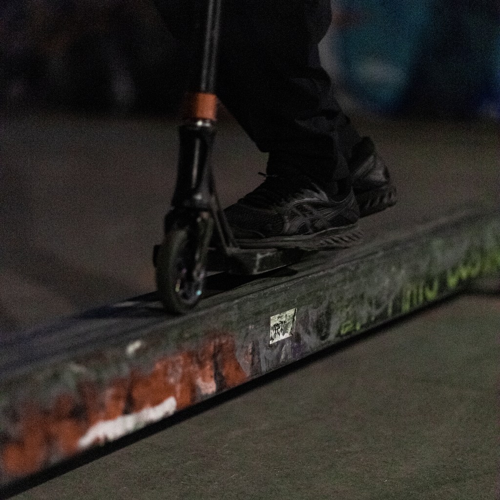 Il n'y a pas que des amateurs de skateboard au skatepark de Bercy © Florence Morel