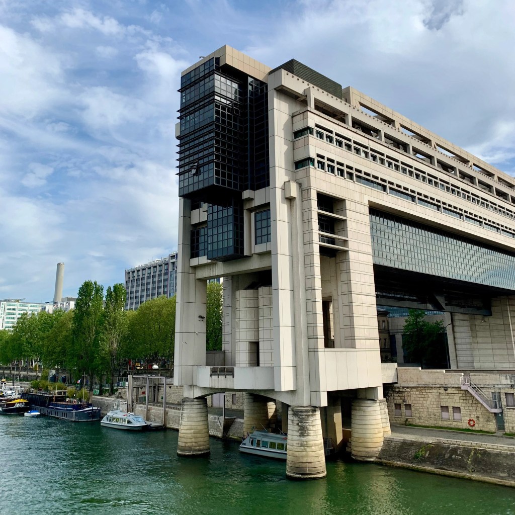 Le ministère de l'Économie et des finances dans le 12ème arrondissement de Paris