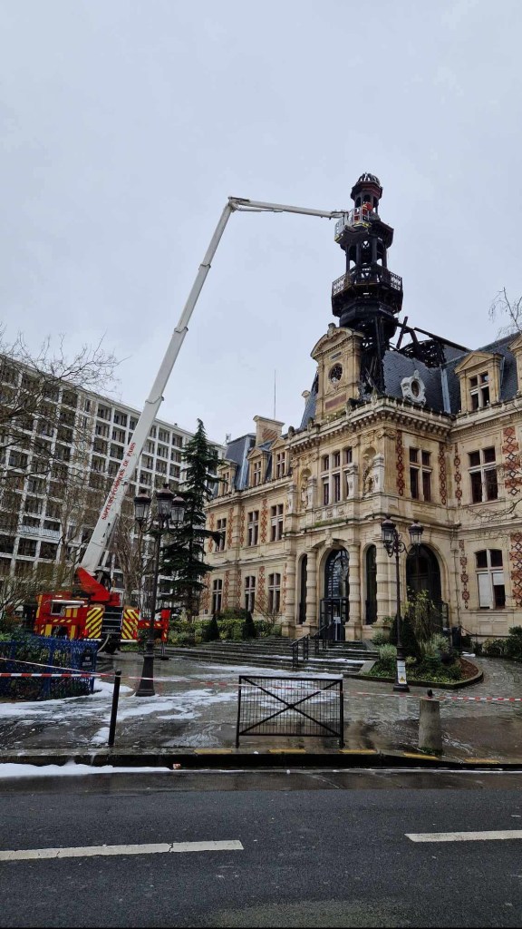 Incendie à la mairie du 12ème