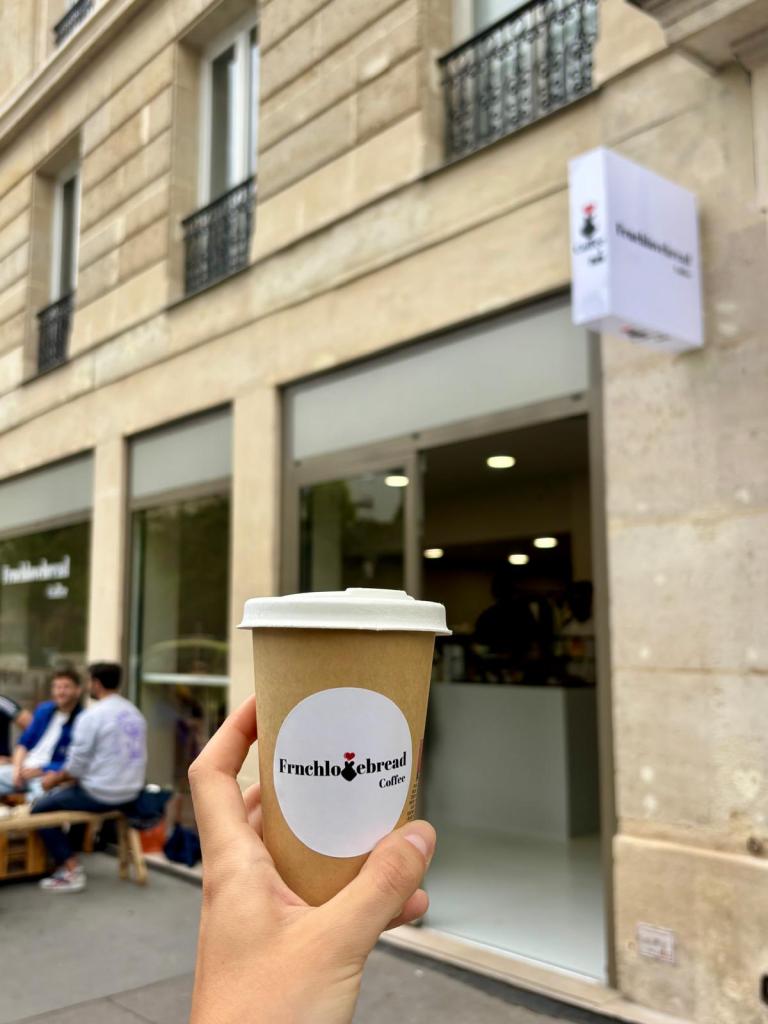 frnchlovebread coffee shop paris 12